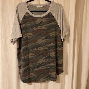 🆕💚🤎Camo tshirt